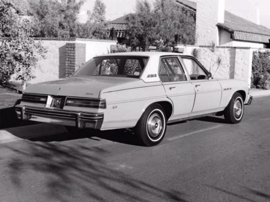  Buick Apollo Sedan 1975 года  (фото 1 из 1)